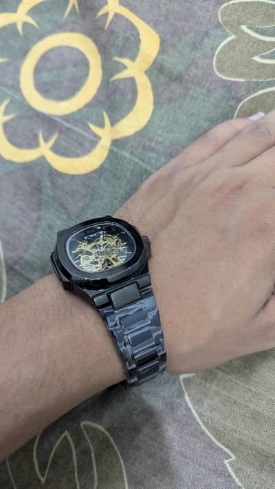 Black Watch & Goldrn Watch | Men's Stylish Wrist Watches
