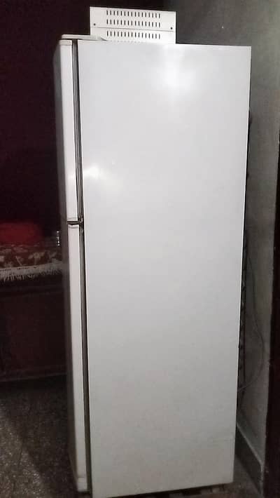 Used Double Door Refrigerator – Fully Functional (Older Model)