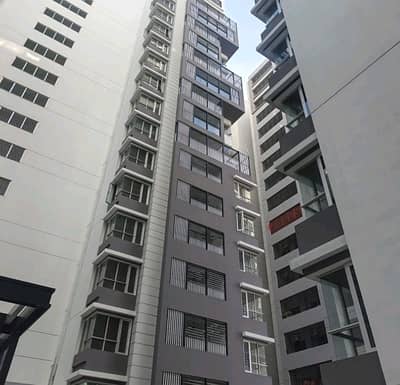 2500 Square Feet Flat In The Court Twin Towers Is Available For sale