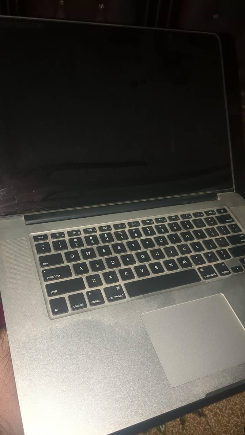 MacBook pro 2015 11