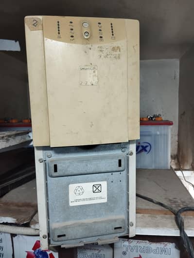 APC 2200 VA GOOD CONDITION