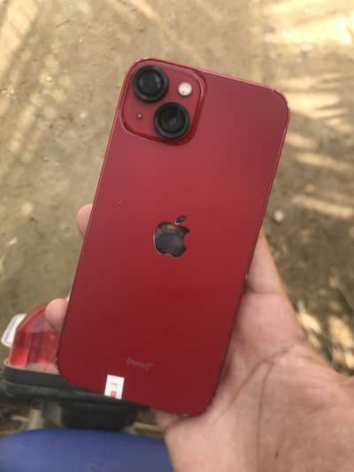 Apple iPhone 13