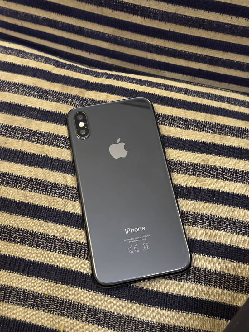 Apple iPhone X 3
