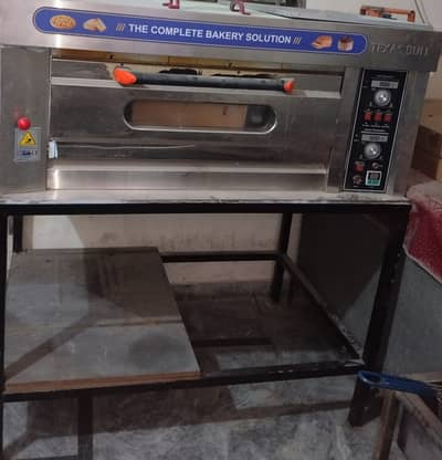 3 month use commercial pizza ovan Contact: 03224600454