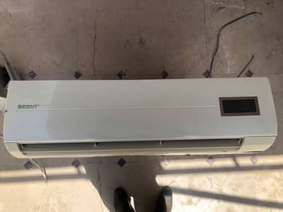 Orient 1.5 ton AC good quality
