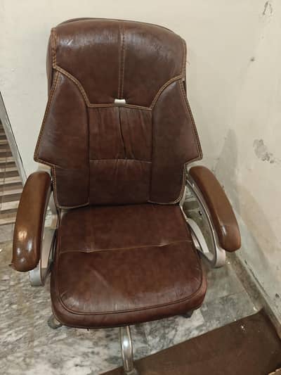 Office Boss Chair
