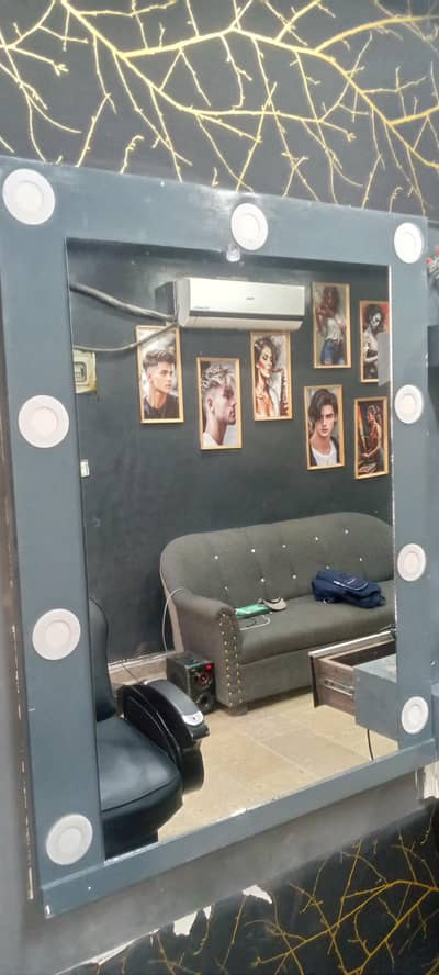 Mirror with wooden frame and led lights