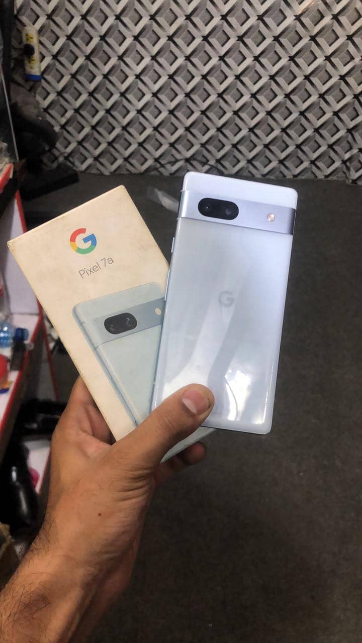 Google Pixel 7a 2