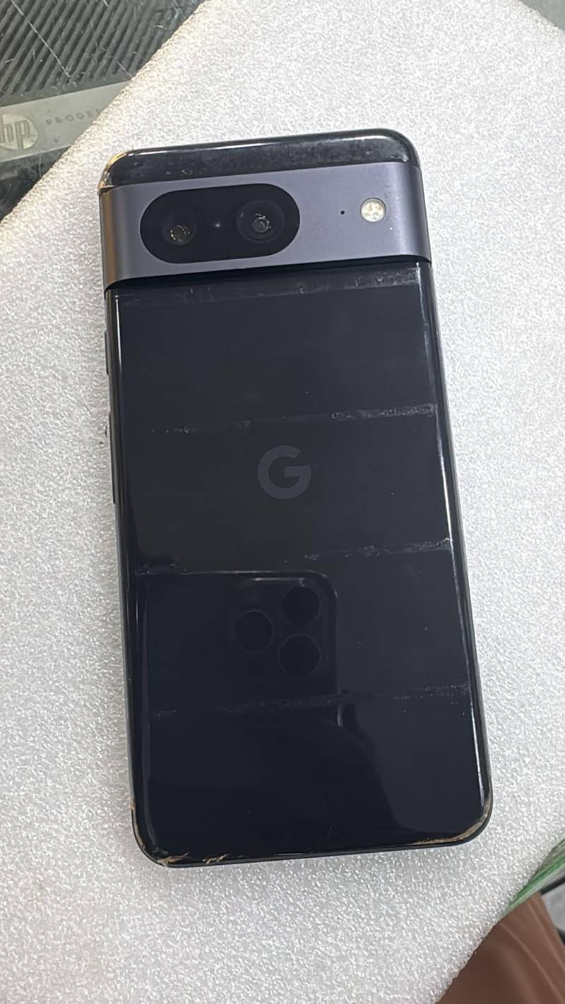 Google Pixel 8 5