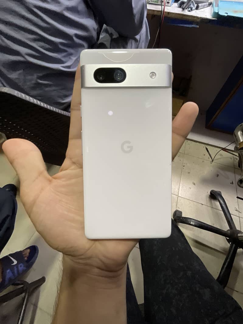 Google Pixel 7a 1