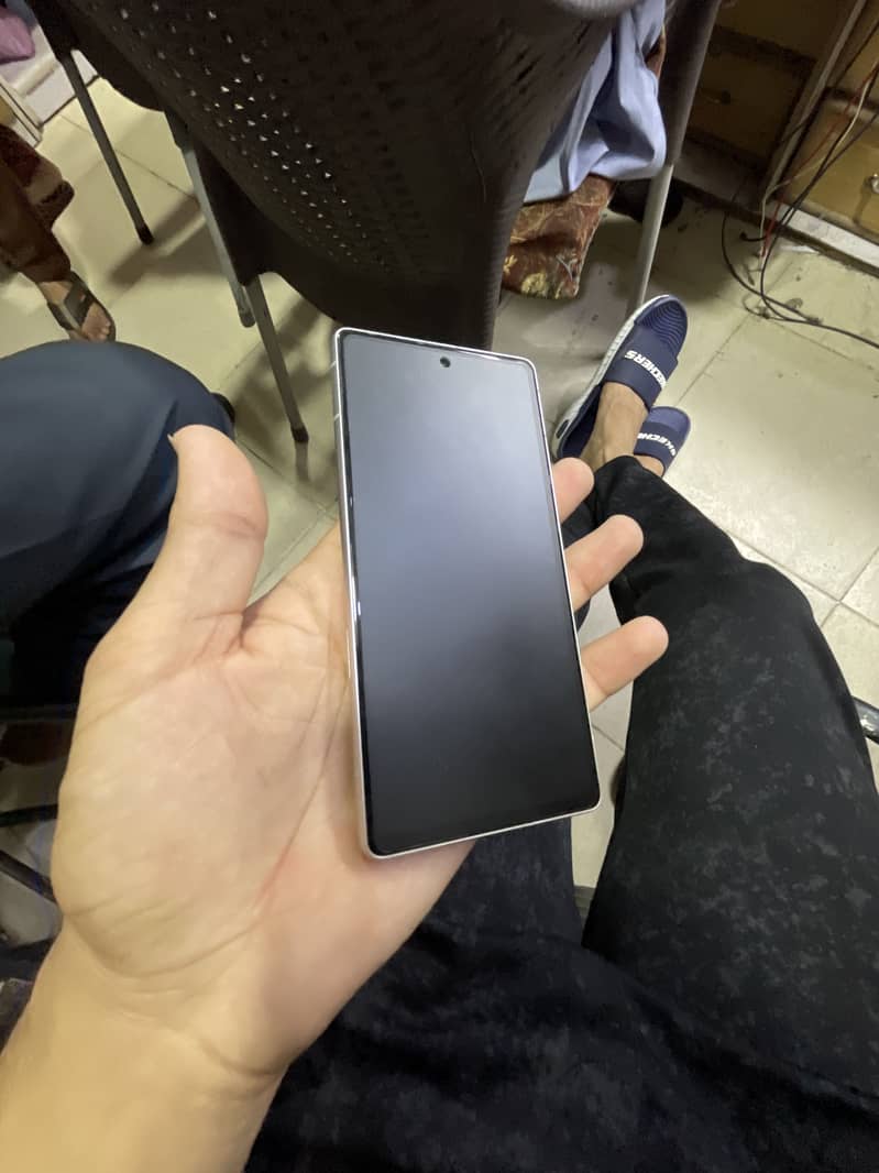 Google Pixel 7a 2
