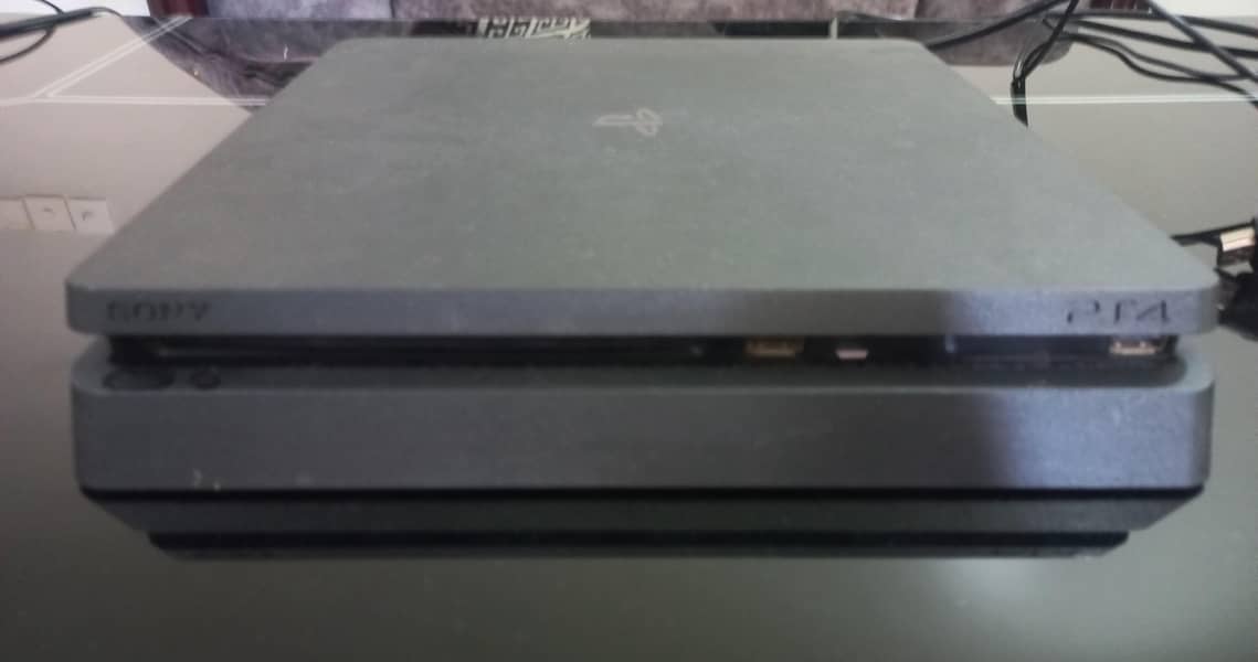 ps4 slim 2