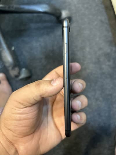 Apple iPhone 8