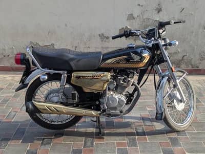 Honda 125 Gold Edition