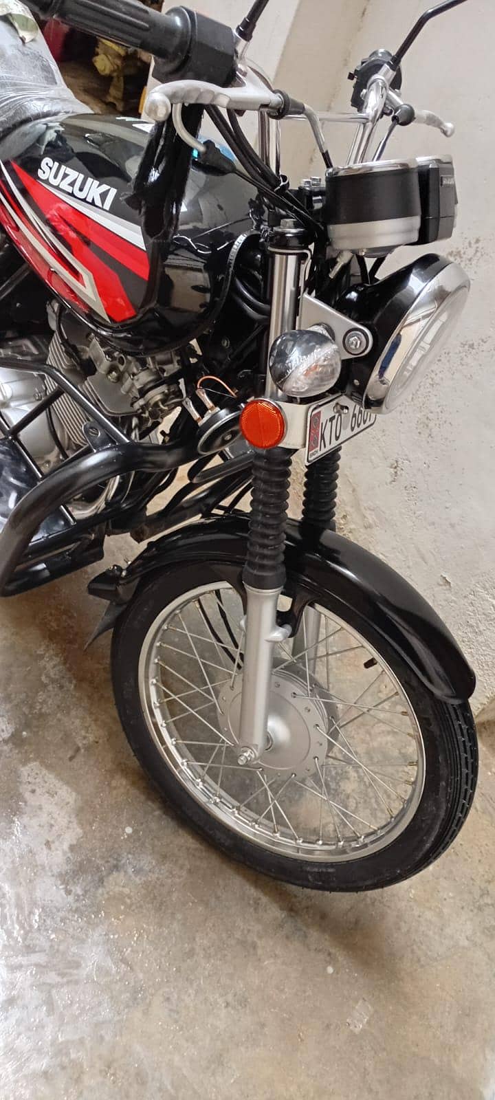 Suzuki 1