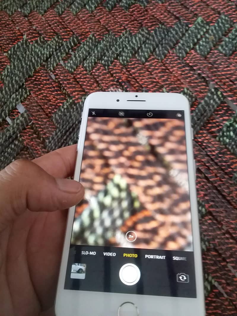 Apple iPhone 8 Plus 4