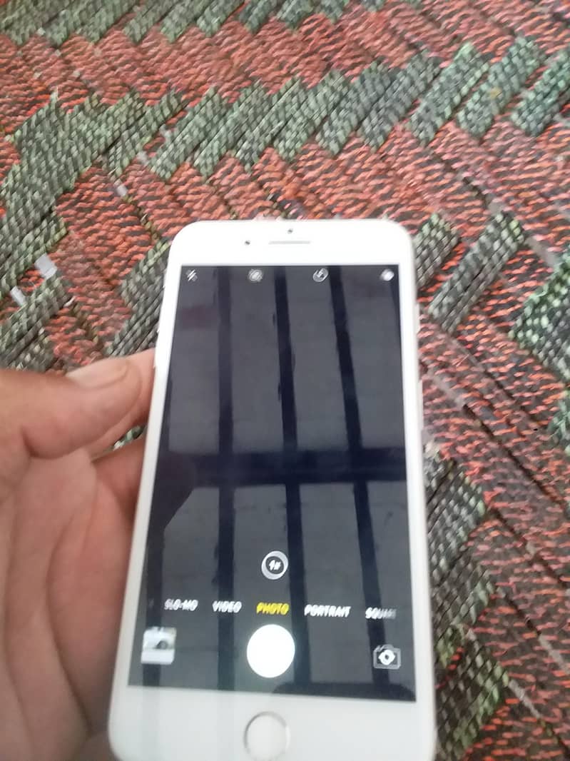 Apple iPhone 8 Plus 5