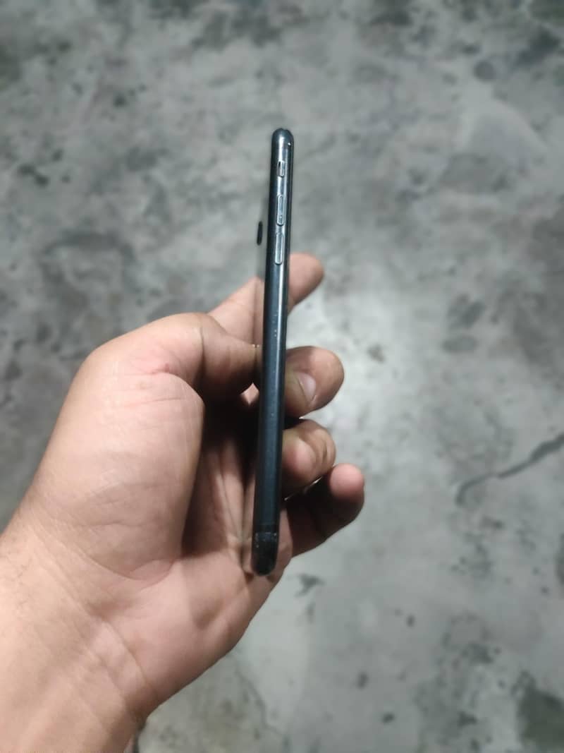 Apple iPhone 7 5