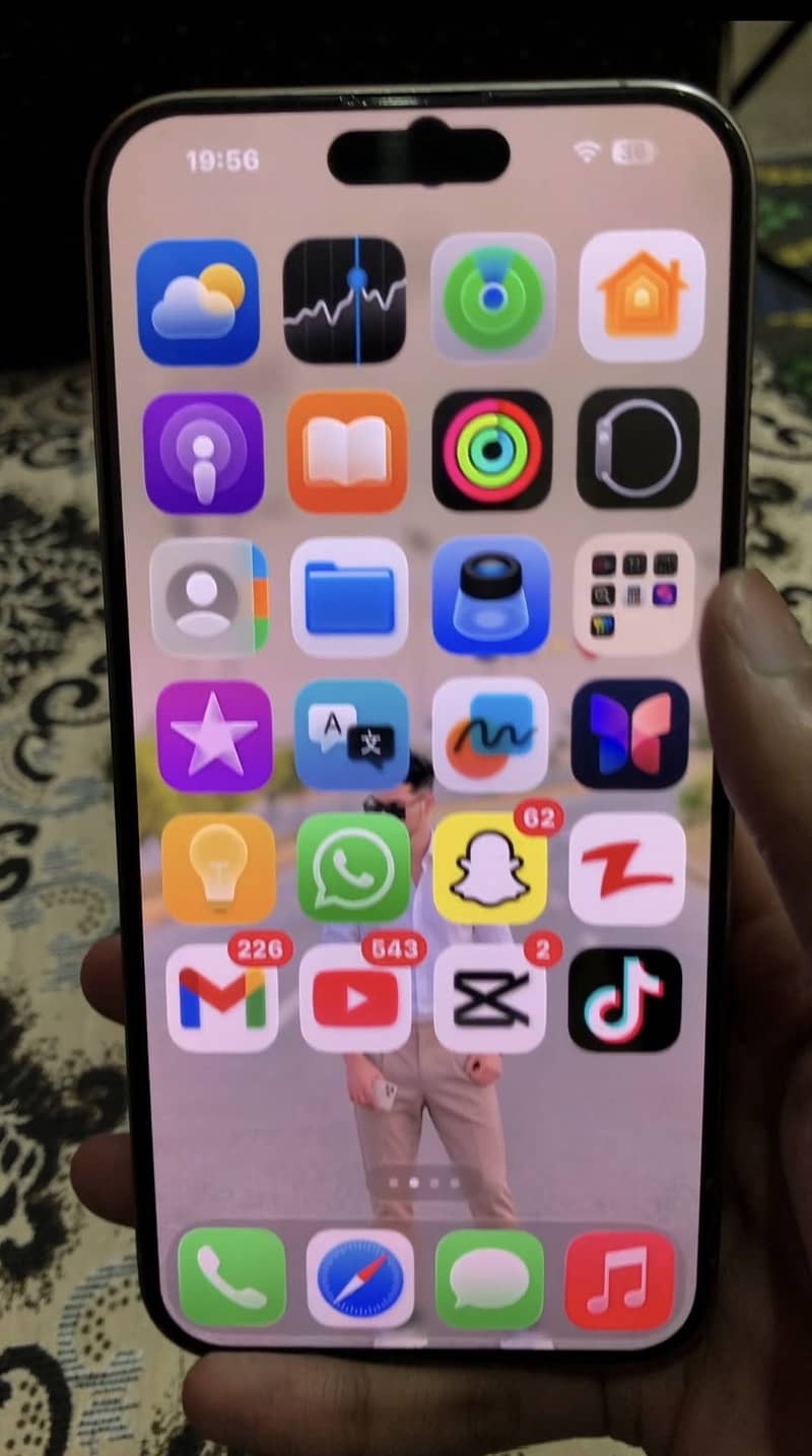 iPhone 15 Pro Max 6
