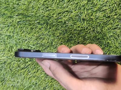 Apple iPhone 14
