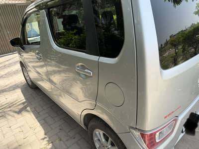 Suzuki Wagon R hybrid 2021