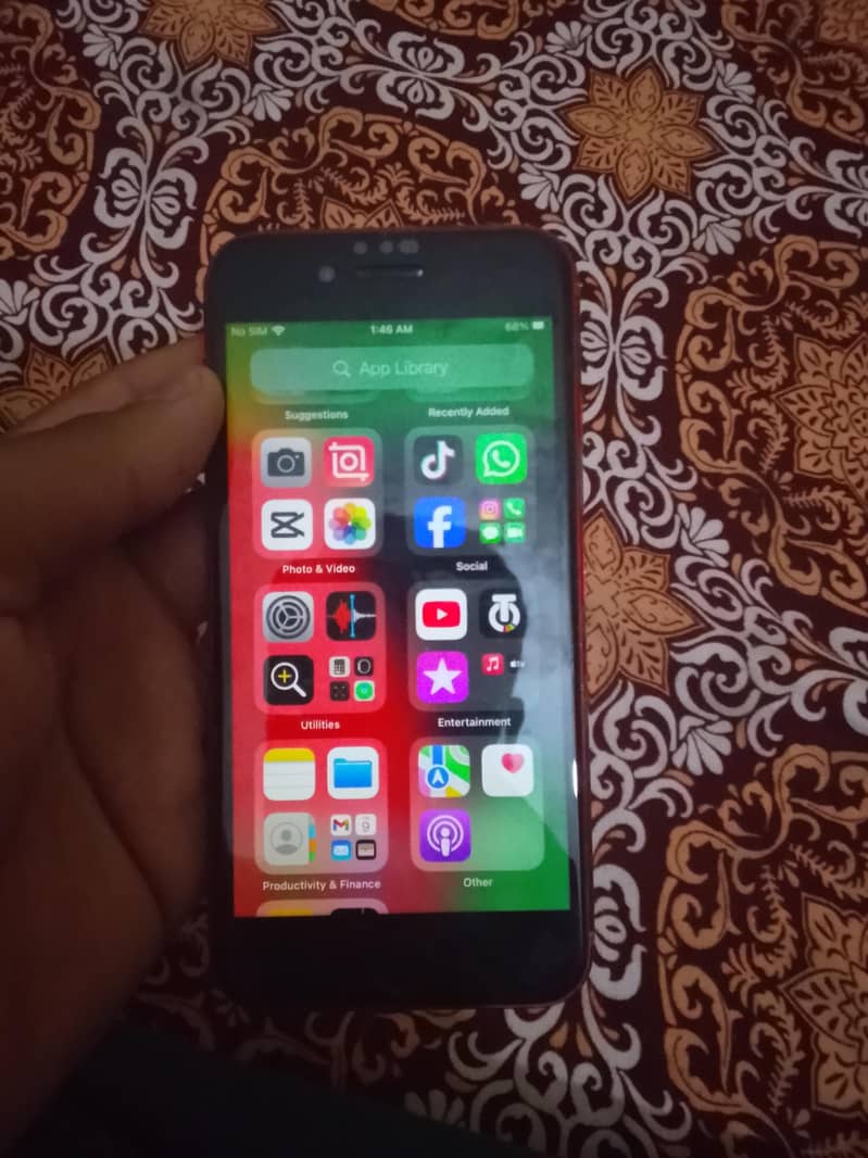 Apple iPhone 8 3