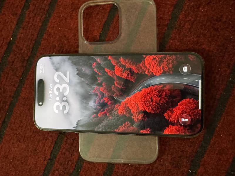 Apple iPhone 16 Pro Max 0