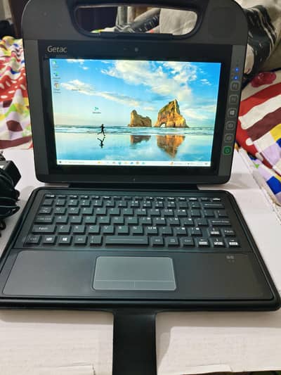 japnese roughed laptop+tab detacable ,8gb 128gb,very  smooth running