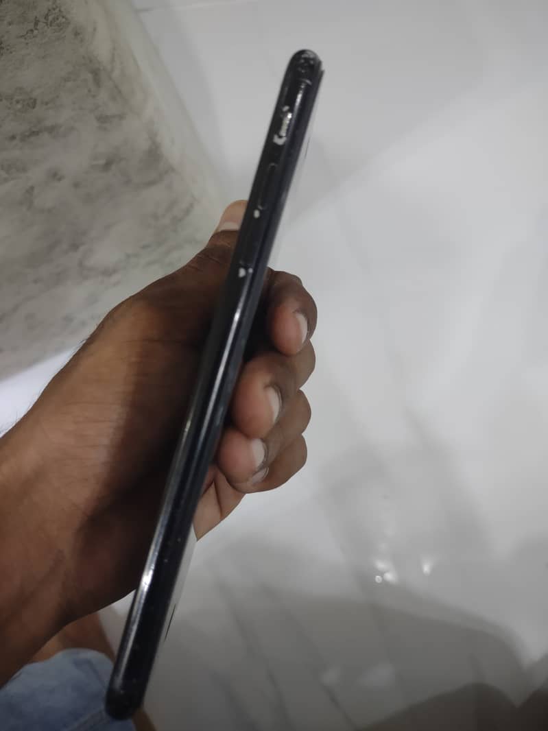 Apple iPhone 7 Plus 3