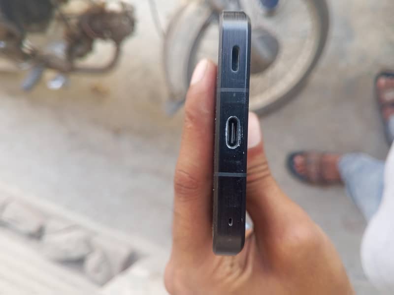 Sharp Aquos  R7 pta 3