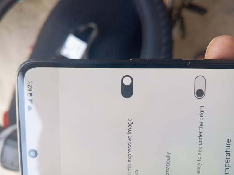 Sharp Aquos  R7 pta 4