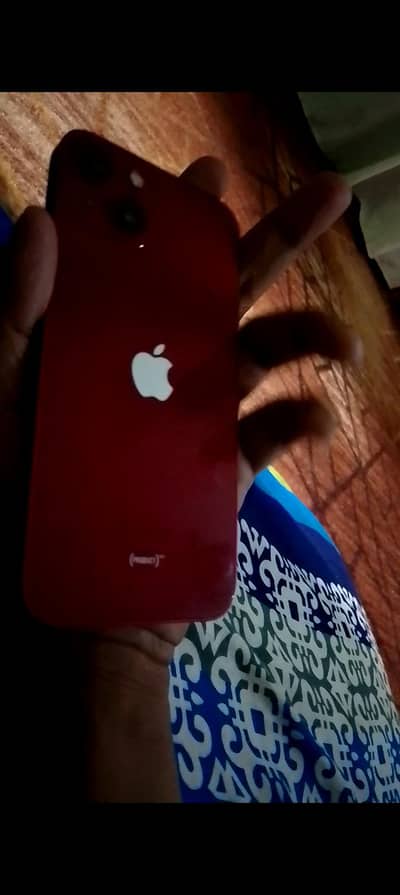 Apple iPhone 13