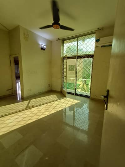 1 Bed Lavish Independent Flat For Rent