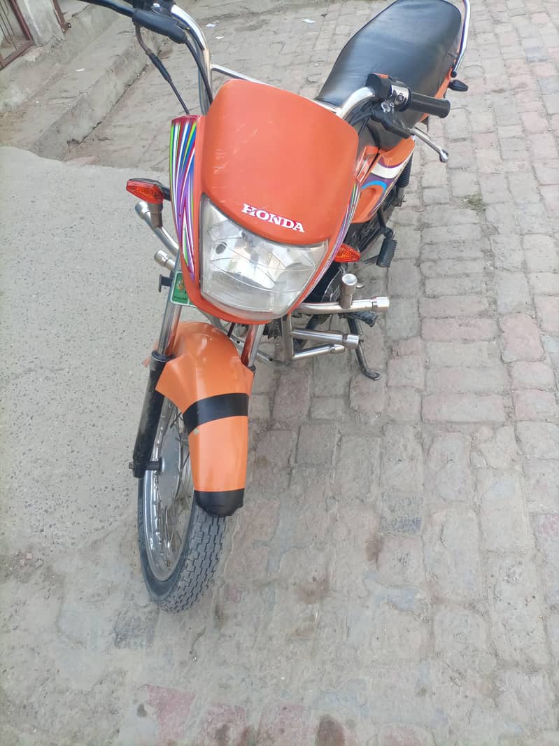 مکینیکل بالکل فٹ ہے دونوں ٹائر بالکل نئے ہیں 1