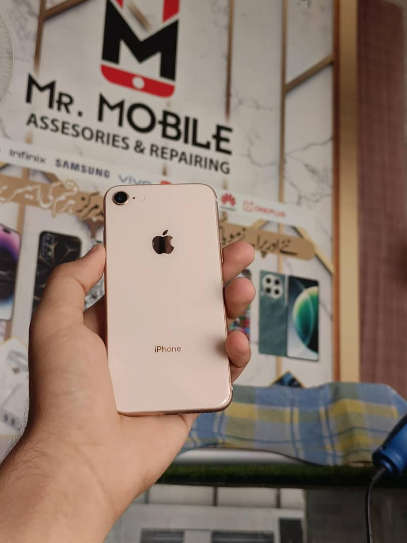 Apple iPhone 8 0
