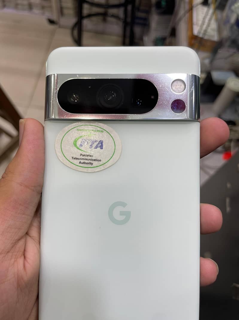 Google Pixel 8 Pro 6