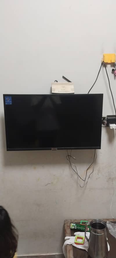 TCL LED USED FOR SALE IN 10,000