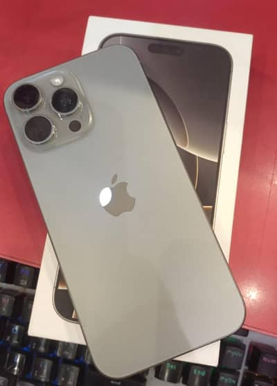 Apple iPhone 16 Pro Max