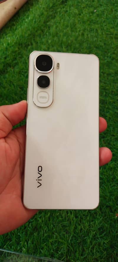 Vivo Y400