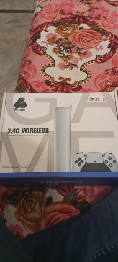 2.4G wireless game stick 3D 4K only 9 days used
