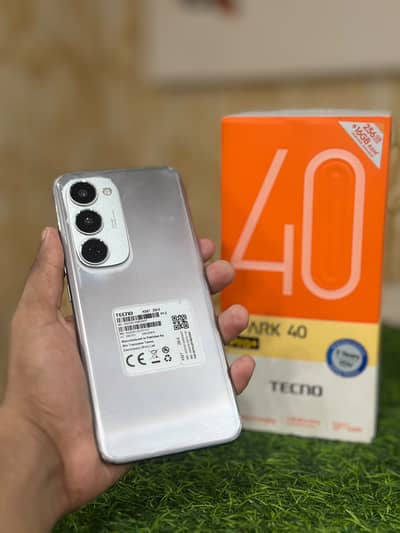 Tecno Spark 40 Pro Plus  8GB RAM 256GB Storage With Box & Charger