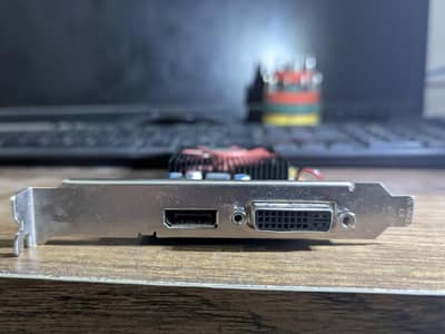 AMD R5 340X 2GB 128 bit