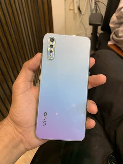 Vivo S1