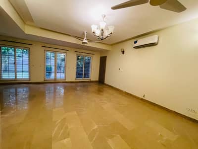 Like Brand New Spacious House Available For Rent In D-12