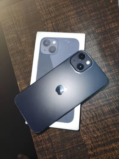 Apple iPhone 13