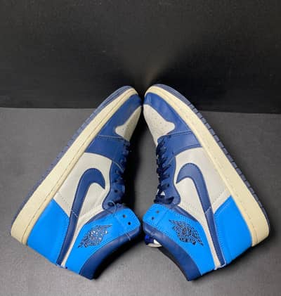 NIKE AIR JORDAN