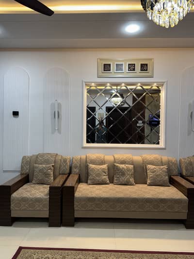5 seater sofa best in condition