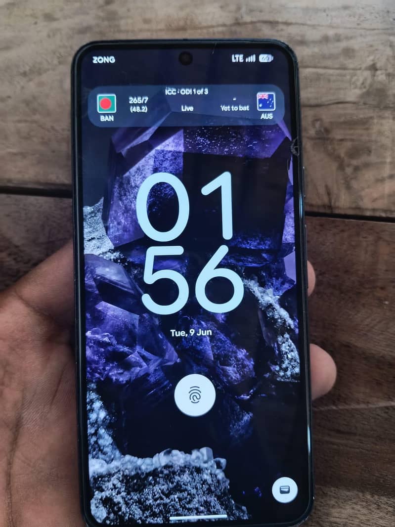 Google Pixel 8 4