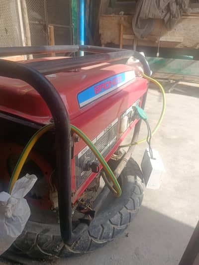 2.5 kva , mint condition