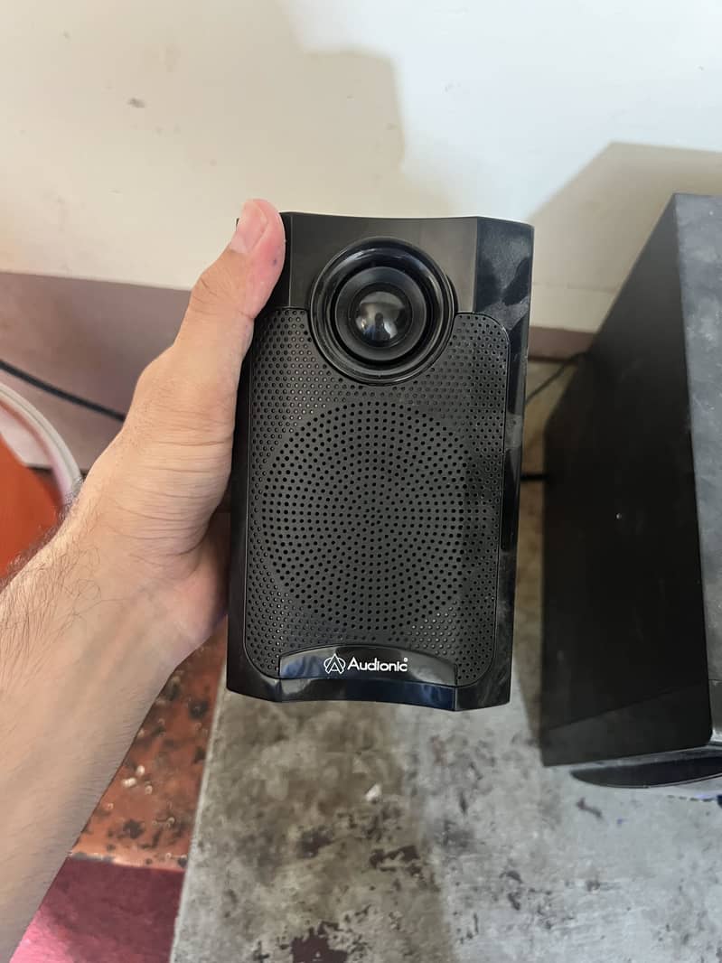 Audionic Speakers 0